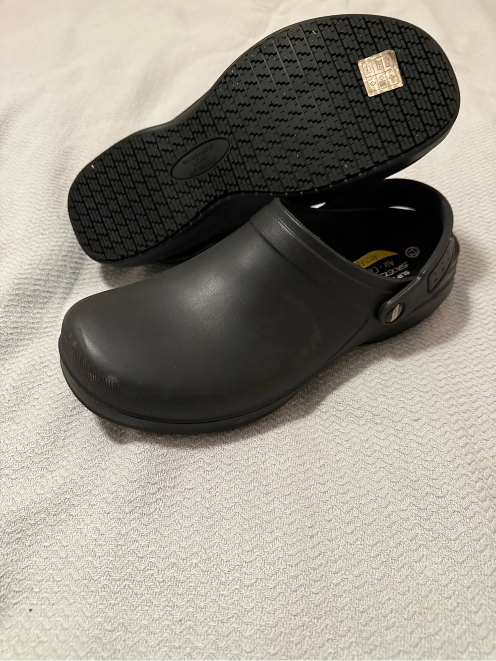 Skechers Arch Fit Riverbound SR Black Slip-On Clogs size 10 men’s